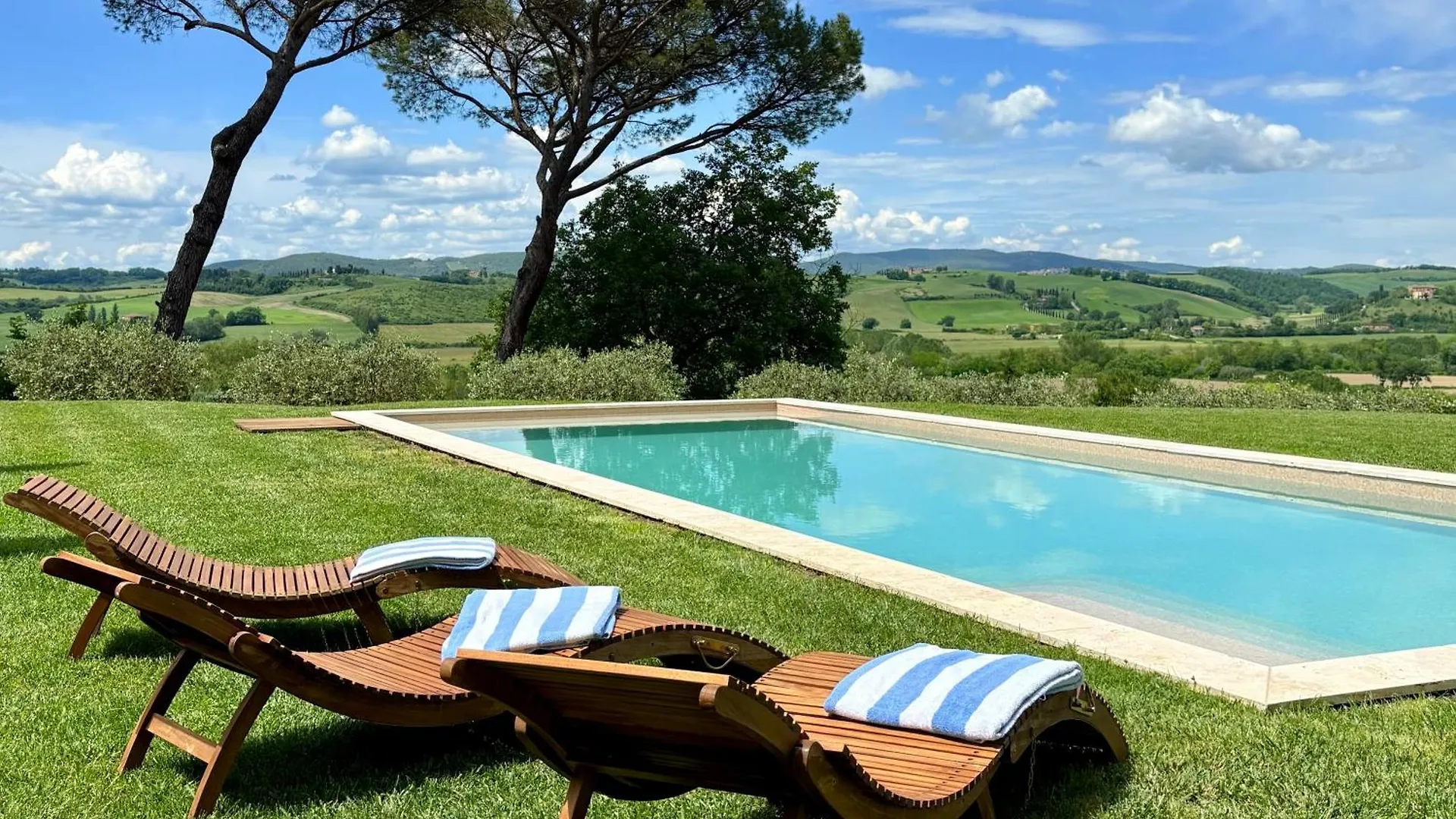 Villa Bergamotti With Pool, Comfort And View بونكونفينتو