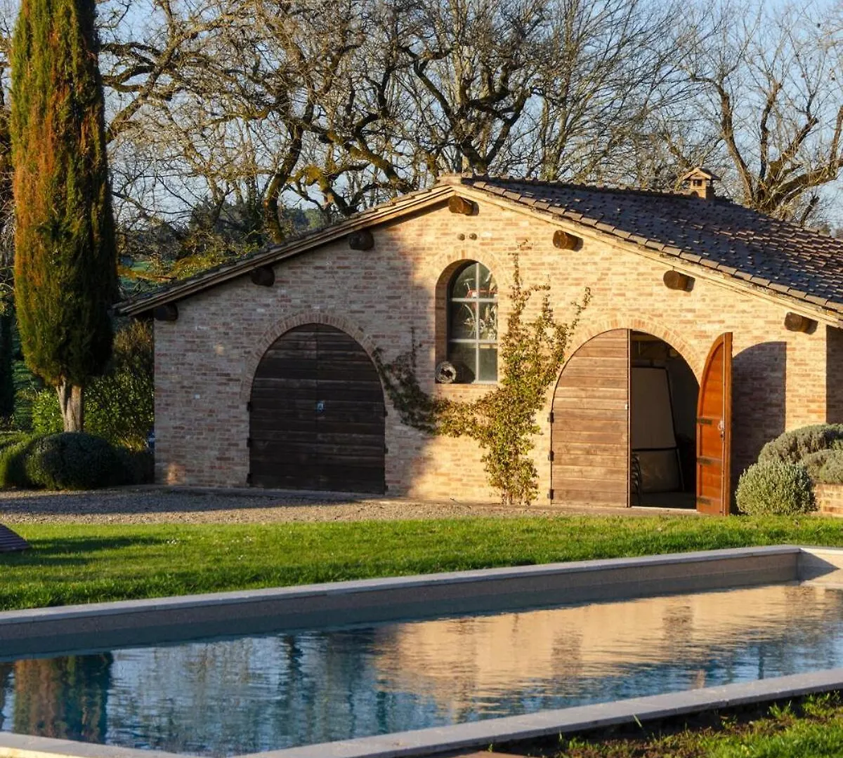 Villa Bergamotti With Pool, Comfort And View Buonconvento