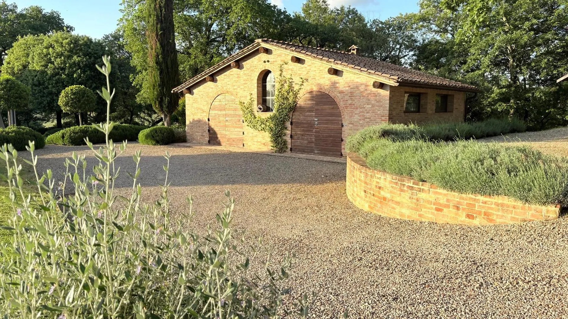 Villa Bergamotti With Pool, Comfort And View Buonconvento